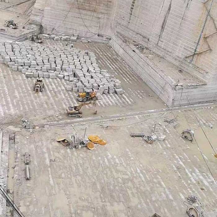 礦山資源
